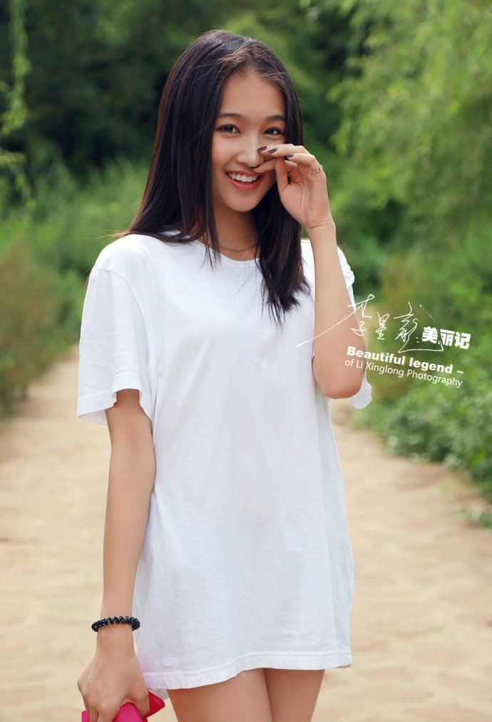 8FY35573A3P0.jpg